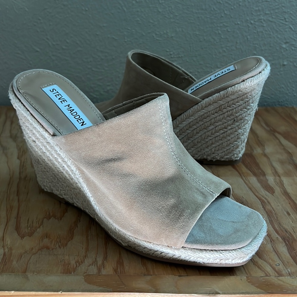 STEVE MADDEN slip-on wedges